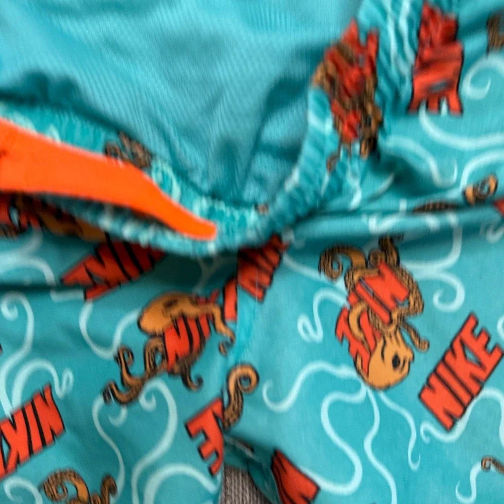 Nike Boys Swim Trunks Teal Octopus Print Mesh Lined Shorts Size S 128-137cm